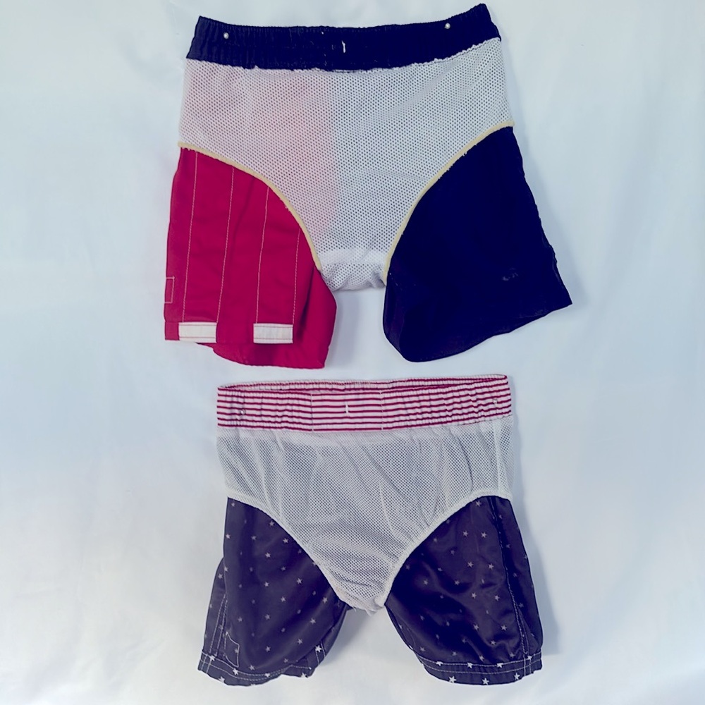 VINTAGE 2002 SET OF 2 BABYGAP PATRIOTIC SWIMSUIT TRUNKS 12-18 MONTHS - LIKE NEW! - Picture 11 of 13